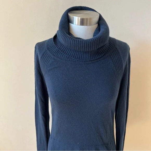 Lululemon Lululemon Sweat And Savasana turtleneck Sweater 17964 - Picture 9 of 13